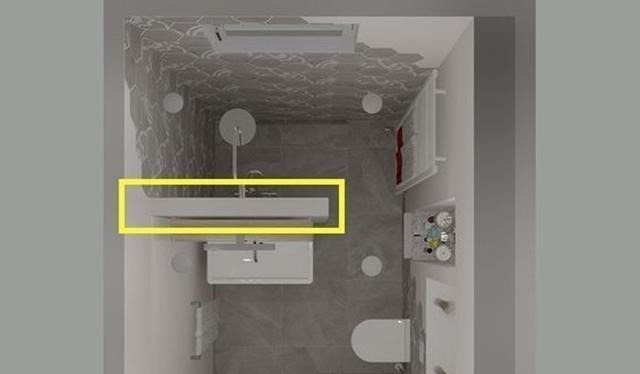 收纳|马桶不靠墙，直接和淋浴房隔断合并，上方装个置物架还能用来收纳！