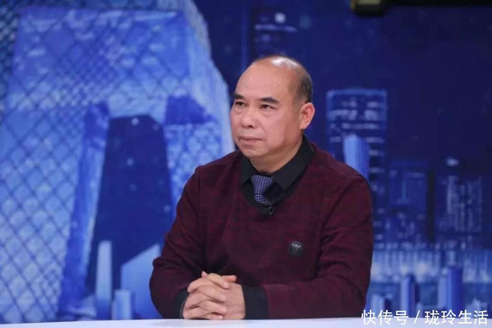 医科大学|泡脚的时候加点它，三天逼出体内湿气，再也不用去拔罐了！