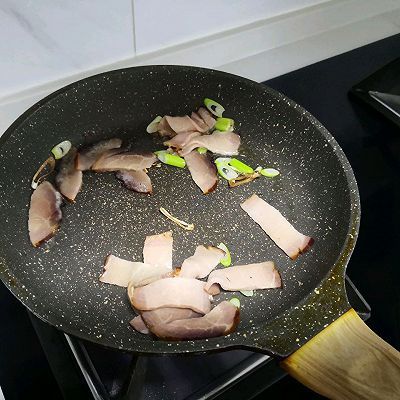 芹菜|腊肉炒芹菜