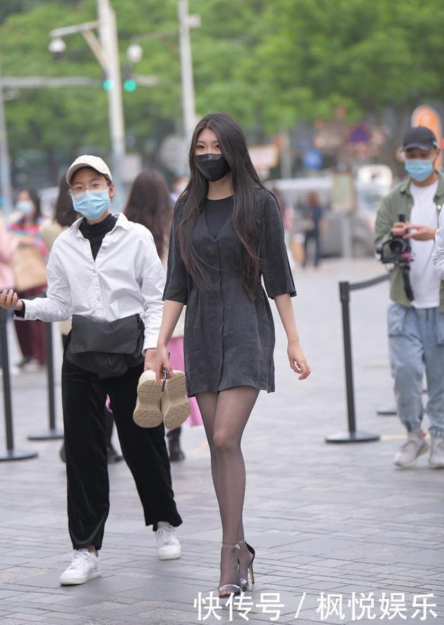 墨染七分袖衬衫裙,塑造典雅浪漫的时尚气息