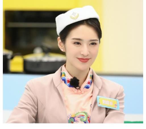 芒果官宣双11主持,何炅汪涵“台柱子”在列,可懂小姐无缘舞台