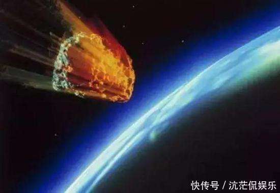 太阳风每年吹跑地球10万吨大气,几亿年后,地球会变成火星吗?