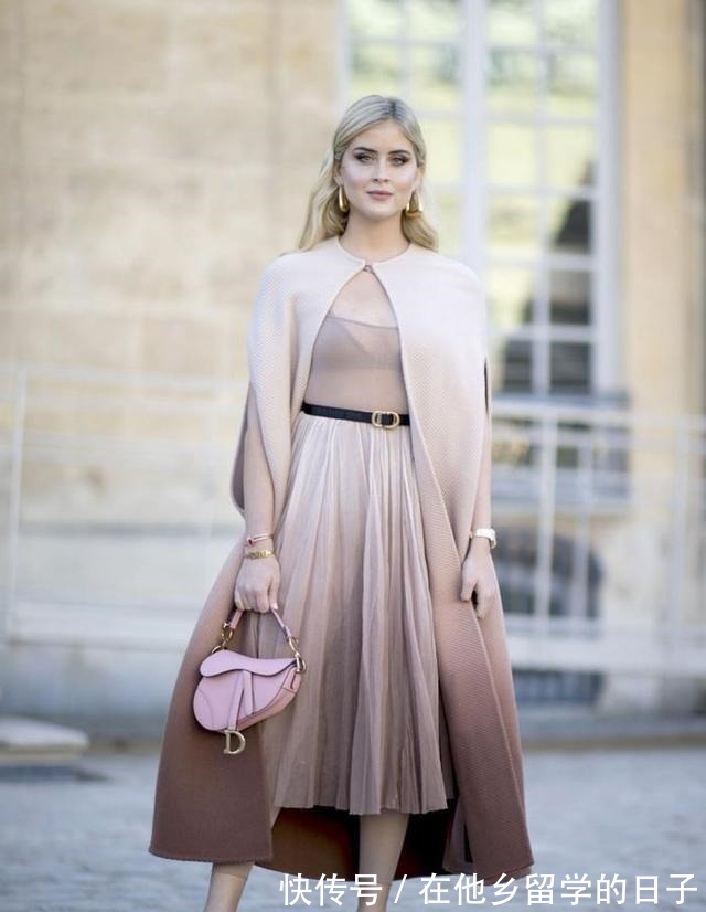 单品 比大衣更时髦的“斗篷”来了!5条选款穿搭思路,教你如何穿好它!