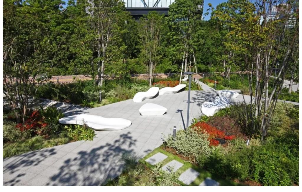 买房|这位23岁的女孩拥有了她的第一栋小房子