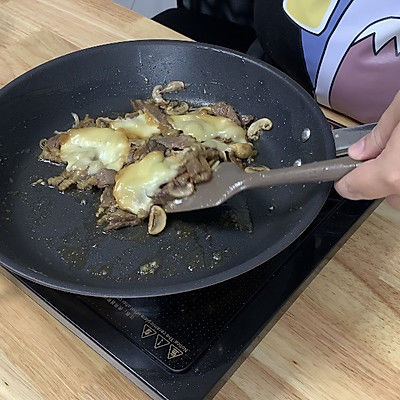 Cheesesteak超快手费城牛肉芝士三明治