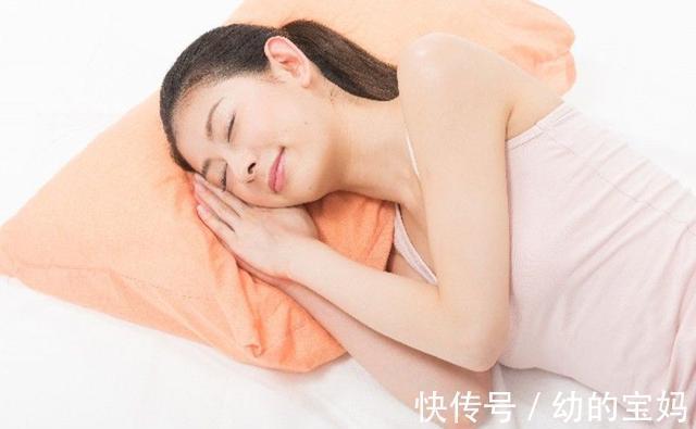 下肢浮肿|孕期干货分享|怀孕了不是只有左侧卧睡,你也可以试试这样!