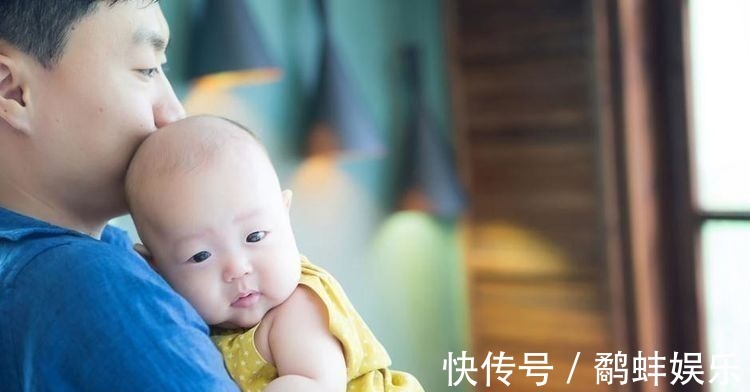 老来得子|家长的3种行为,影响宝宝脊柱发育,长大可能“矮”人一截