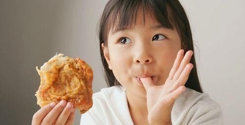 琪琪|9岁女孩来了“大姨妈”,大夫都怪家长溺爱孩子,一起了解下