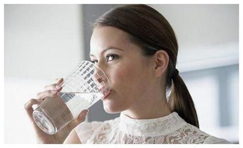 效率|几个燃脂秘诀：早起3要，吃饭2坚持，晚上2不要，减肥效率高