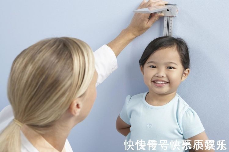 逆袭|从“小矮子”到“大高个”，孩子身高的逆袭，是家长掌握3个诀窍