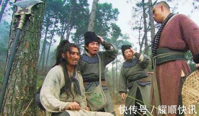 野猪林$林冲为何差点杀了鲁智深?鲁智深从此疏远林冲,换做别人早杀了!