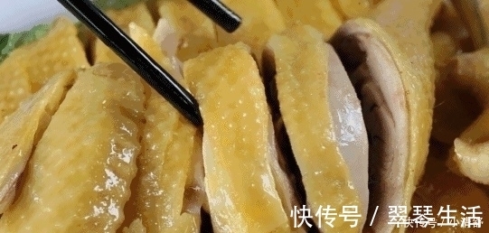 白切鸡|白切鸡别直接下锅煮!多加“这一步”,肉质更鲜嫩