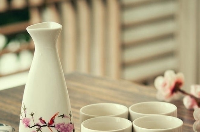 定风波!辛弃疾被老婆逼着戒酒,眼巴巴看着酒杯却不能喝,写下首千古名作