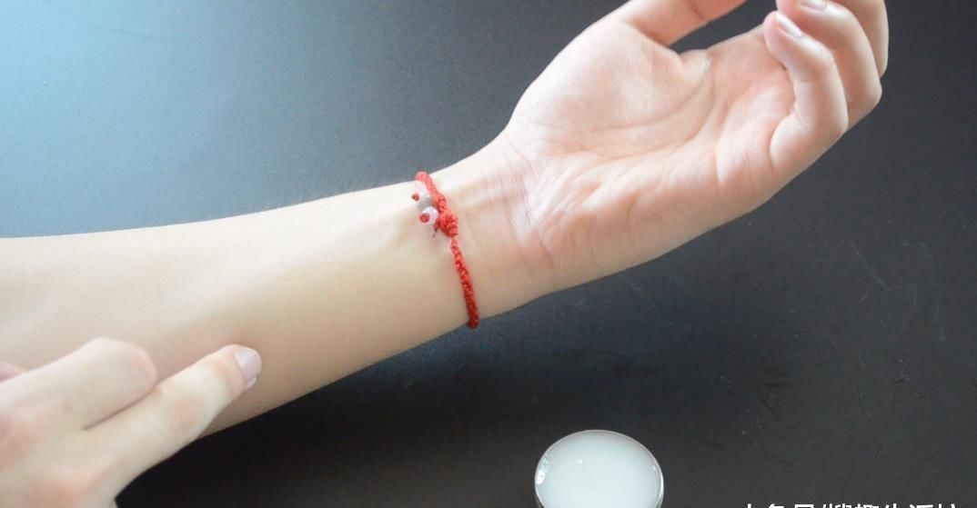 清凉油的5个大妙用, 解决了生活中不少的麻烦事, 看完赶紧去试试