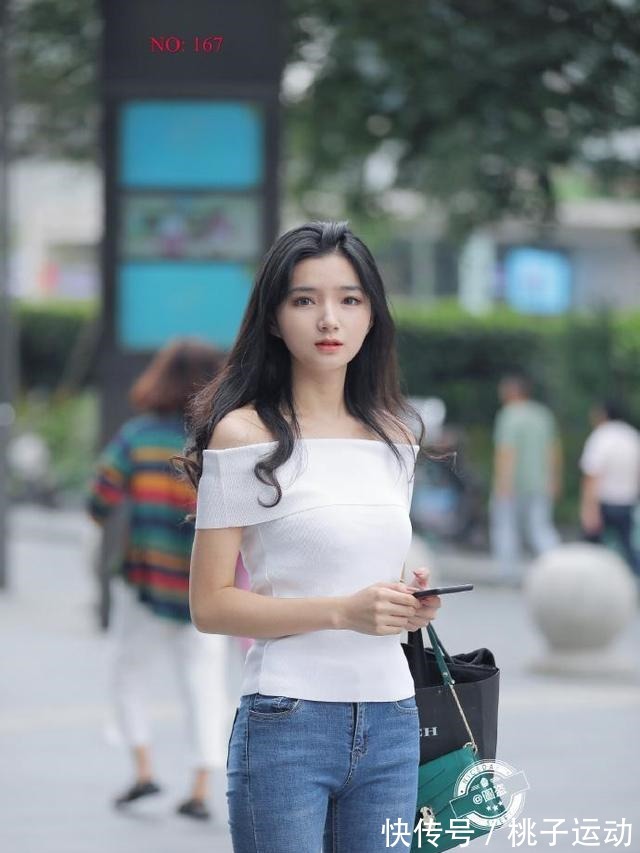 搭配 时尚好看的打底裤装扮显得古韵别致,轻盈舒适又优雅,多姿多彩!