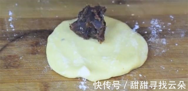 红薯别煮了,教你新做法,筷子一搅,松软香甜又拉丝,比面包还香!