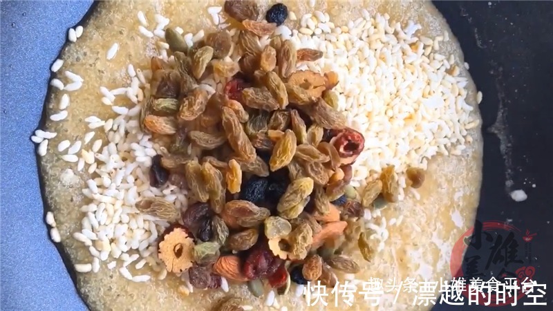 大米新做法，妈妈独家的秘制松软又酥脆，一次3斤不够吃，太香了