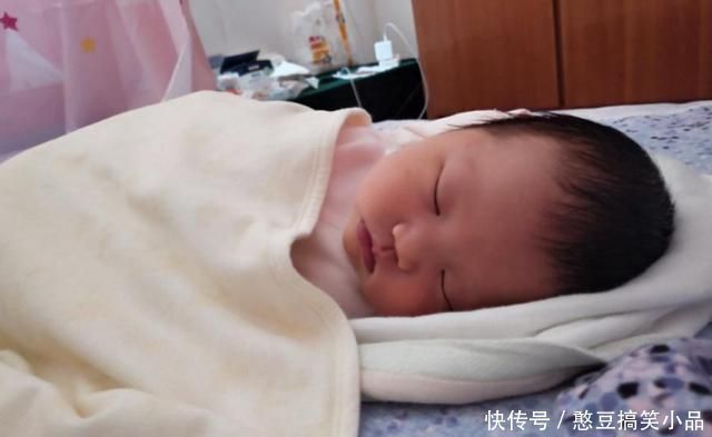新生儿|宝宝出生6斤6两,奶奶逢人就夸“天赐聪明娃”!专家给出了真相