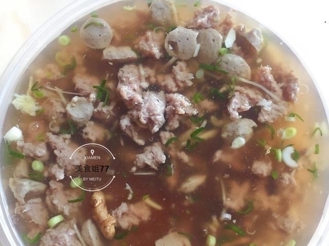 老公请同事来家里吃饭,花650元准备8道菜,同事却说下次不敢来