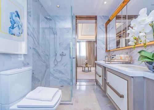 浴霸|卫生间到底能不能铺地暖?我家当初被忽悠,入住才知是个大坑