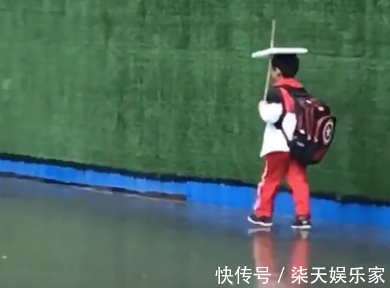 宝宝|“宁采臣宝宝”走红,淋不淋雨的无所谓,重要的是生活要有仪式感