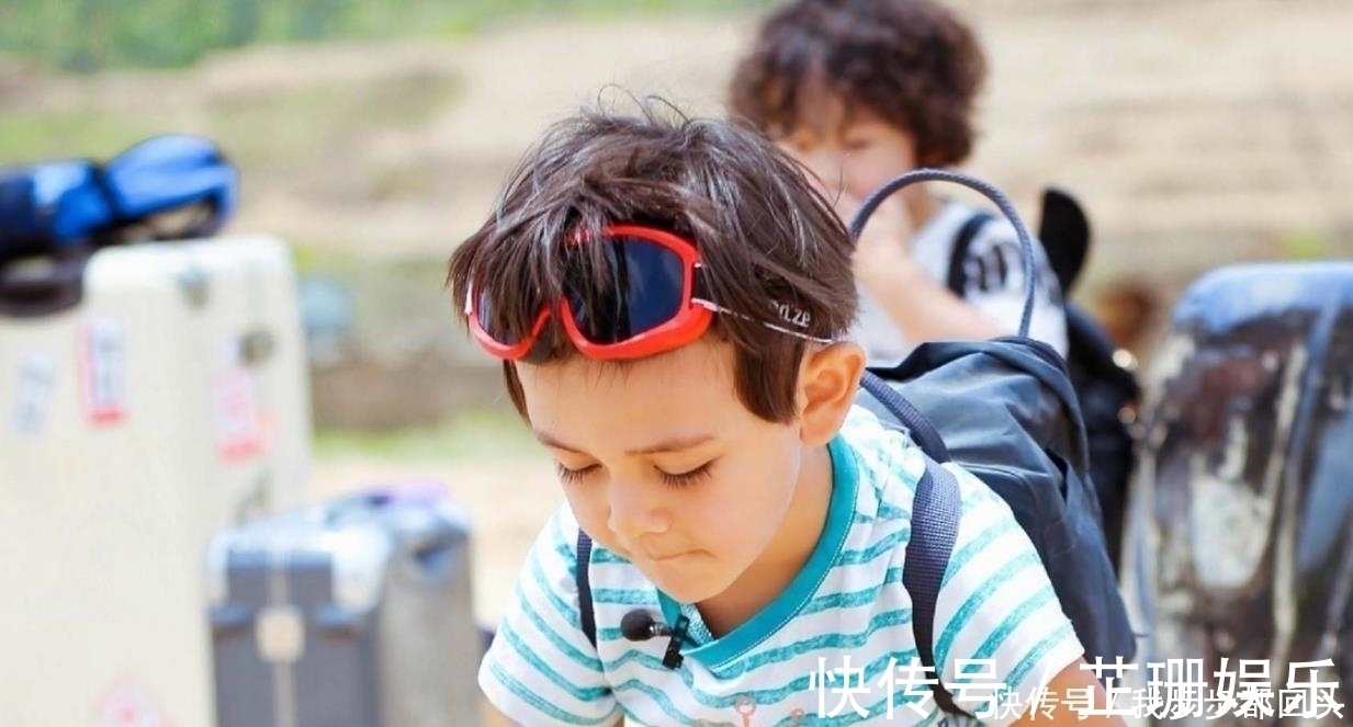 宝妈|晚一年上幼儿园的嗯哼,与按时去的诺一,如今两娃的优点肉眼可见