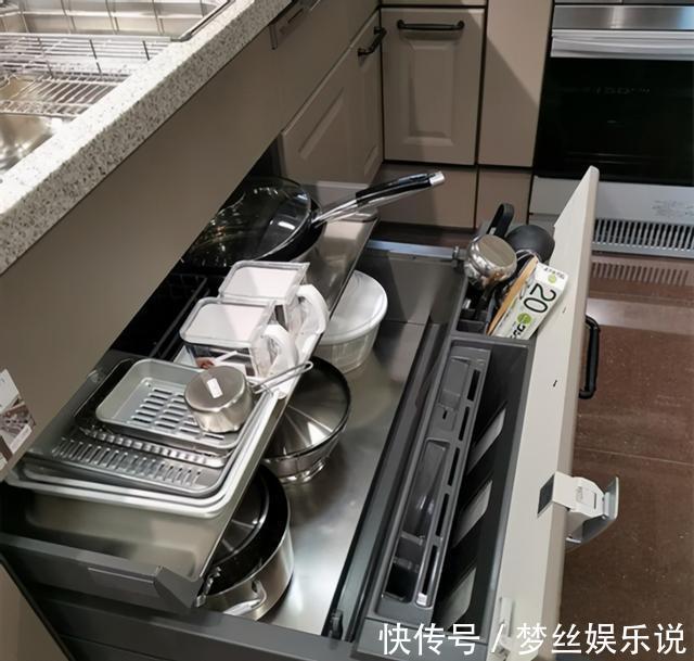 水槽柜|厨房水槽这么选,单槽底部抬高10公分,做成台阶,太好用了吧