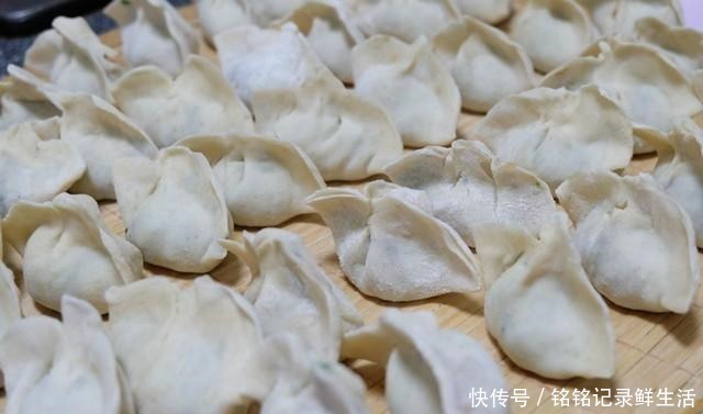 好吃|最近最爱这个馅的饺子,又香又软营养好吃,自己做的最美味