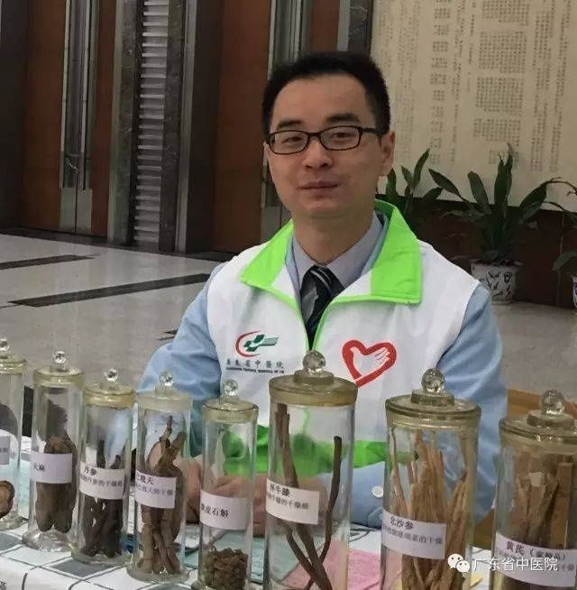 它能清热利湿，治肠炎、菌痢，这朵英雄花该怎么用～广东省中医院杨志敏教授今日推荐|每日一膳 | 木棉