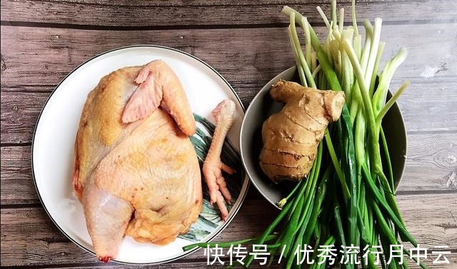 小葱|不加一滴水的葱油焖鸡，做法简单，吃一口就停不下来！