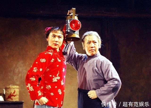 至少|一家之言“样板戏”至少有6个方面的优势,所以才能够经久不衰