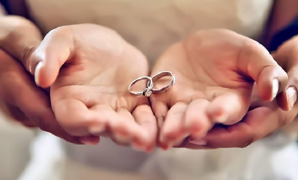 泰国|泰国坠崖孕妇:从遭遇伤害到阳光独立仅用2年,重生背后底气是啥