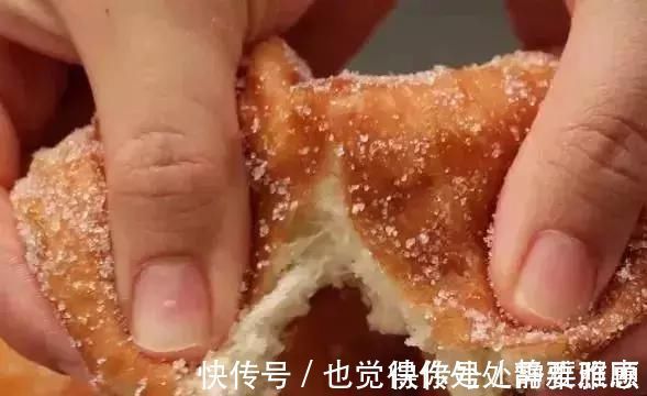 简单的面包做法，不用烤箱不用蒸，香甜柔软，儿子连吃5个直夸香