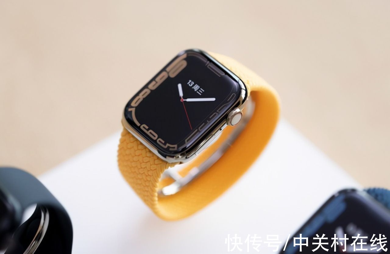 全新一代|苹果公布Apple Watch 7快充兼容情况：可以兼容第三方充电器