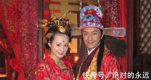 木兰辞!历史上这三个人妇孺皆知,其实并不存在,第三个被骂了上千年