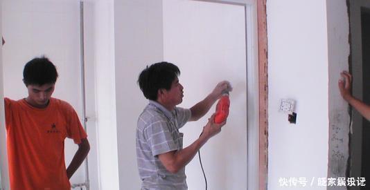 麻烦|万万不要让木工这样安装木门,后悔我家不懂装错,入住后麻烦不断