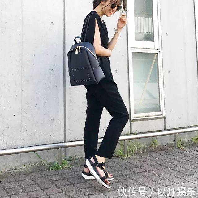 看了这位日本妈妈的40+穿搭，一年四季的穿搭，精致又优雅