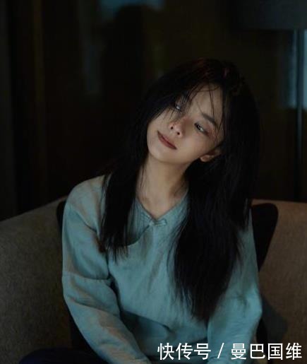 脸上有这3处“特征”的女生,并不适合披发,露出五官更女神