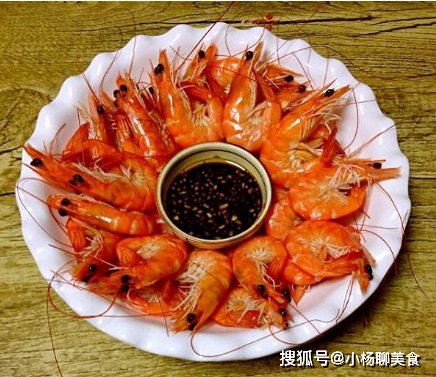 热水|白水煮虾时，用冷水还是热水，很多人做错了，难怪不好吃