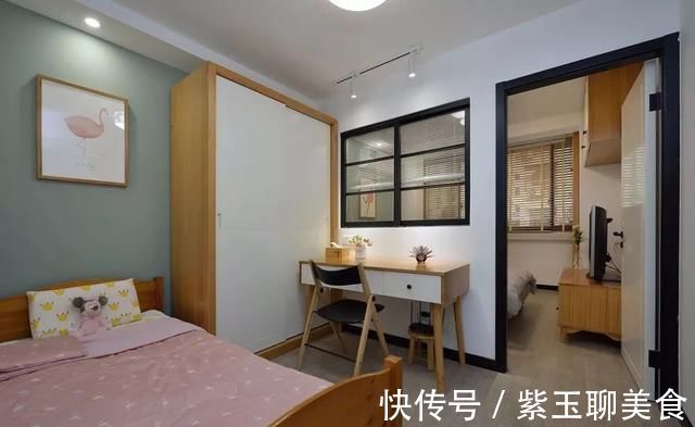 爷爷奶奶|神乎其技!36㎡学区房,硬是做出了3室2厅!住了一家5口还不挤?