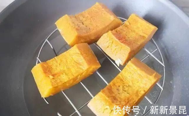 自从学会它,再也不想买面包,平底锅就能做,暄软可口,越嚼越香