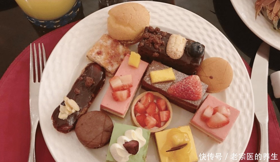 主食|同样是吃牛排,为什么我们还得吃主食而欧美人吃一块就饱了