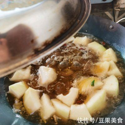 蒜蓉花甲粉丝煲