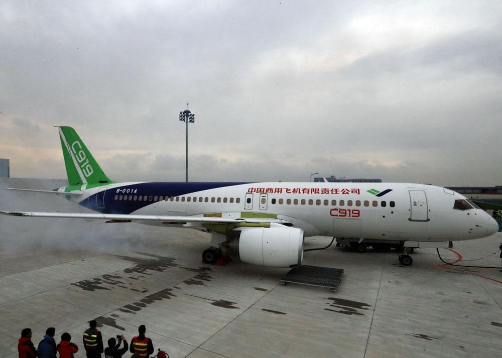 飞机机翼只有30厘米厚,为啥能承受上百吨的重量终于明白了