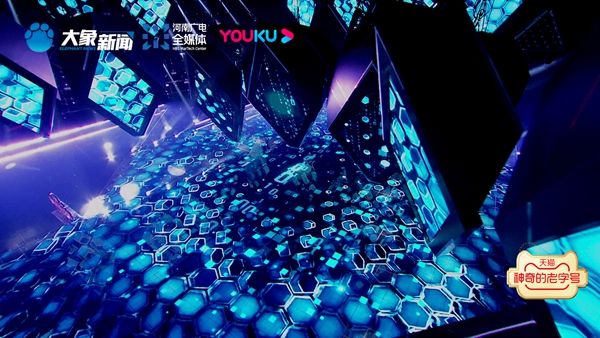 河南春晚再次突破网友想象！“这是晚会？不，这明明是一部艺术作品！”