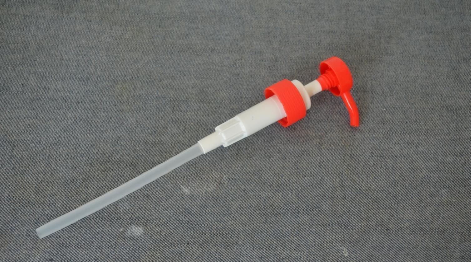 洗洁精上按压喷头别扔了, 这样改造放家里太实用了, 家家户户都需要