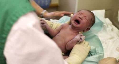 保温箱|宝宝出生斤数暗示智商高低?家长别迷信,真相是这样