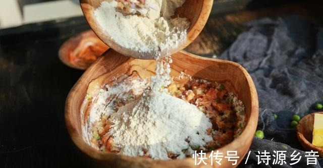 鲜香|用三文鱼制作早餐,鲜香可口,几分钟学会!