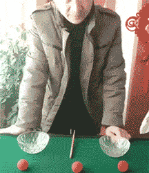 |搞笑GIF:大哥你能在车上睡出这个境界,也算是高高手了