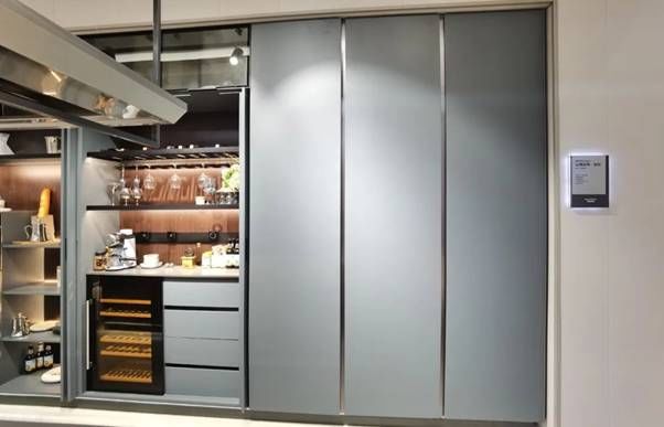 百能|OPEN×后现代┃百能不锈钢橱柜，再一次创造无限视觉冲击